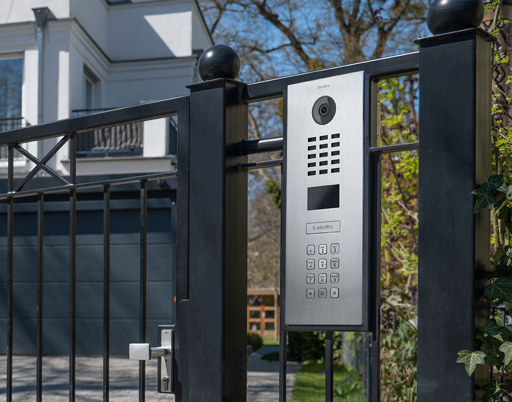 D2201KV Flush-Mount IP Video Intercom